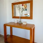 Spacious With Huge Terrace And Swimming Pool شقة *