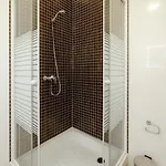 Spacious With Huge Terrace And Swimming Pool شقة