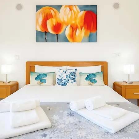 Apartament Spacious With Huge Terrace And Swimming Pool Lagos