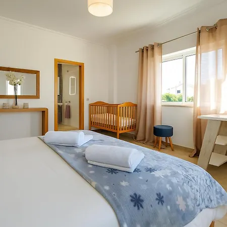 Spacious With Huge Terrace And Swimming Pool Appartement *
