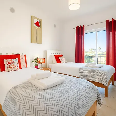 Spacious With Huge Terrace And Swimming Pool Appartement Lagos