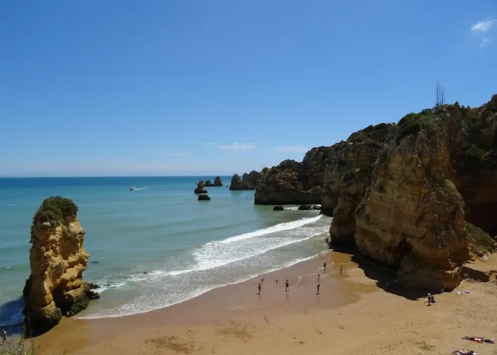 Spacious With Huge Terrace And Swimming Pool * 拉哥斯