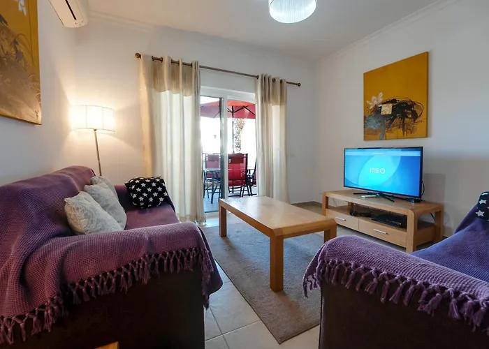 Spacious With Huge Terrace And Swimming Pool *