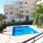 דירה Spacious With Huge Terrace And Swimming Pool לאגוּ‏ש