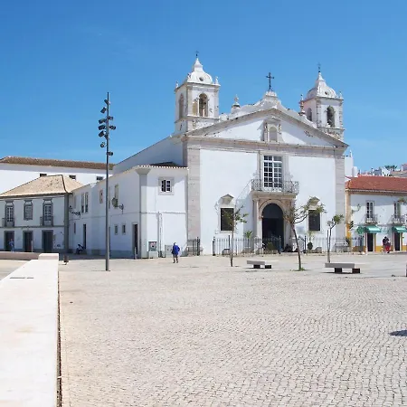 Spacious With Huge Terrace And Swimming Pool * Lagos