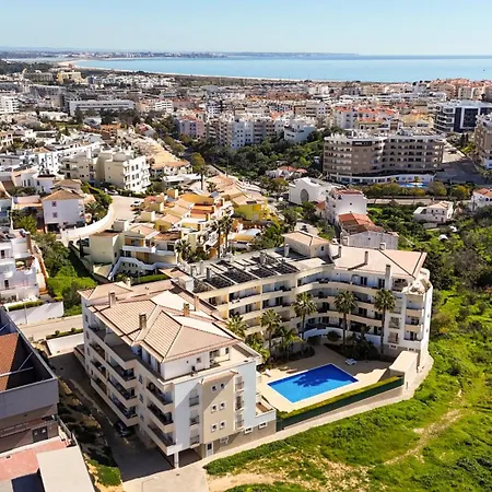 Spacious With Huge Terrace And Swimming Pool *