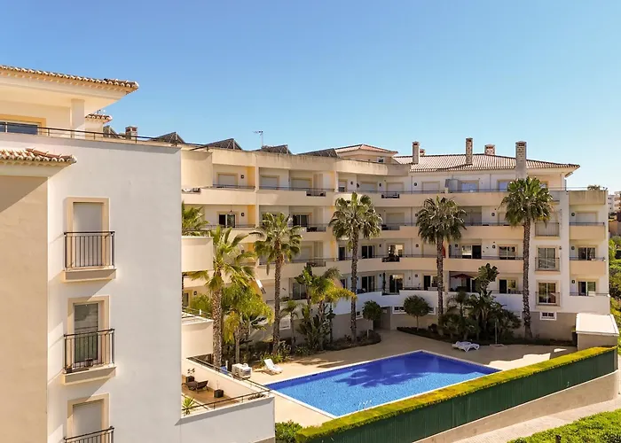 Spacious With Huge Terrace And Swimming Pool Διαμέρισμα Λάγος