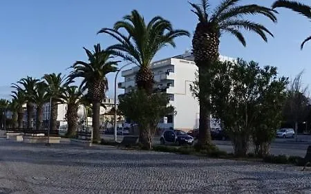 Apartman Spacious With Huge Terrace And Swimming Pool *