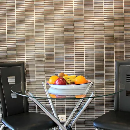 Spacious With Huge Terrace And Swimming Pool Lagos